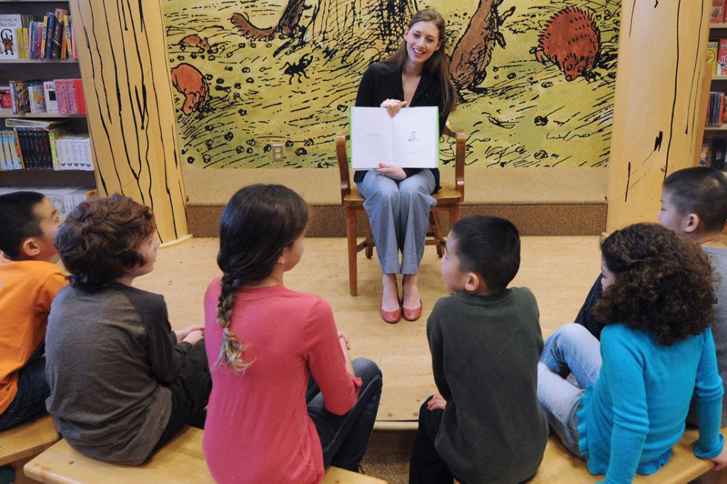 BARNES & NOBLE STORYTIME